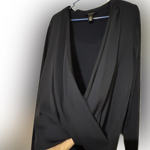 White House / Black Market Blouse Crossing Front Attached Camisole Navy Blue XL - Picture 2 of 9